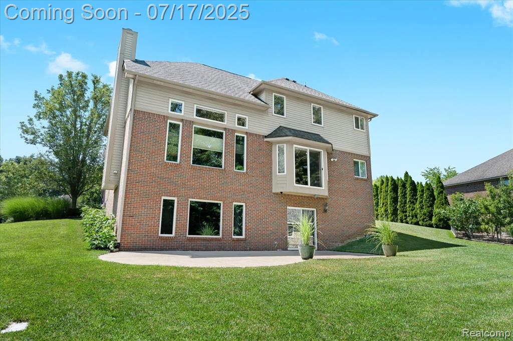 610 W Oxhill Drive, White Lake, MI — Photo 38