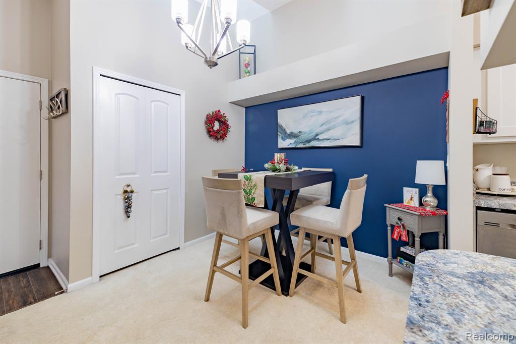 1305 HARBOUR Drive, 13, Trenton, MI 48183 — Photo 11