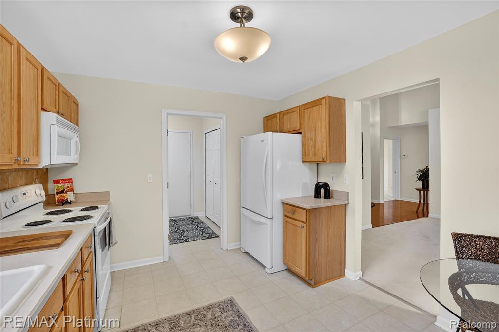 3341 DEWDROP, Howell, MI 48843 — Photo 18