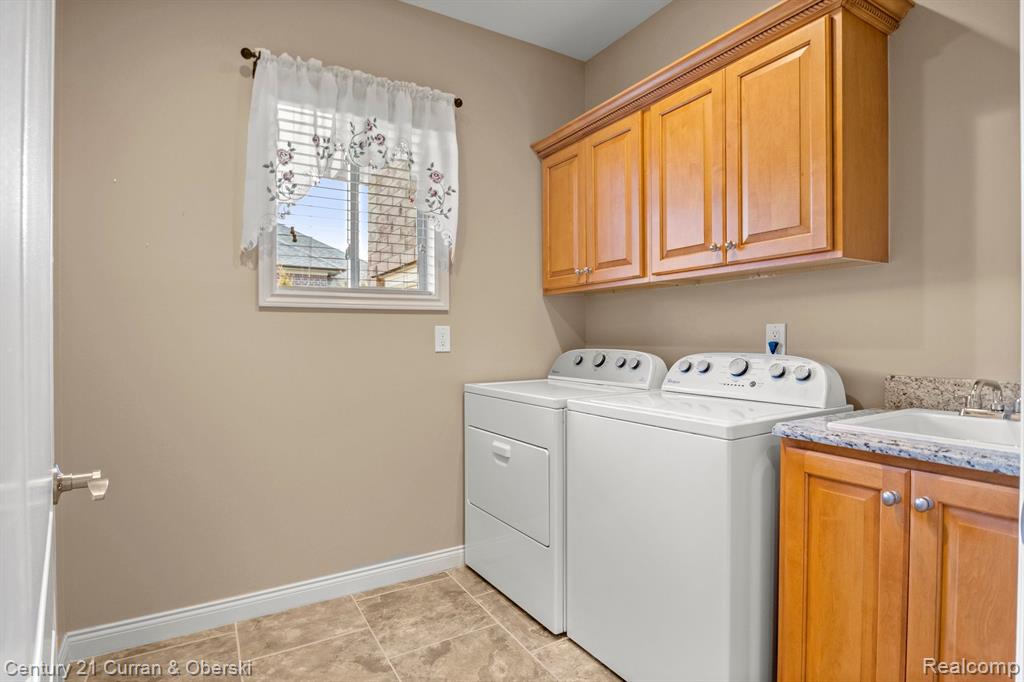 56546 CLEARSTONE Drive, Macomb, MI 48042 — Photo 33