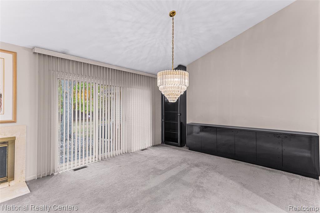 6904 Pebble Park Circle, West Bloomfield, MI — Photo 14