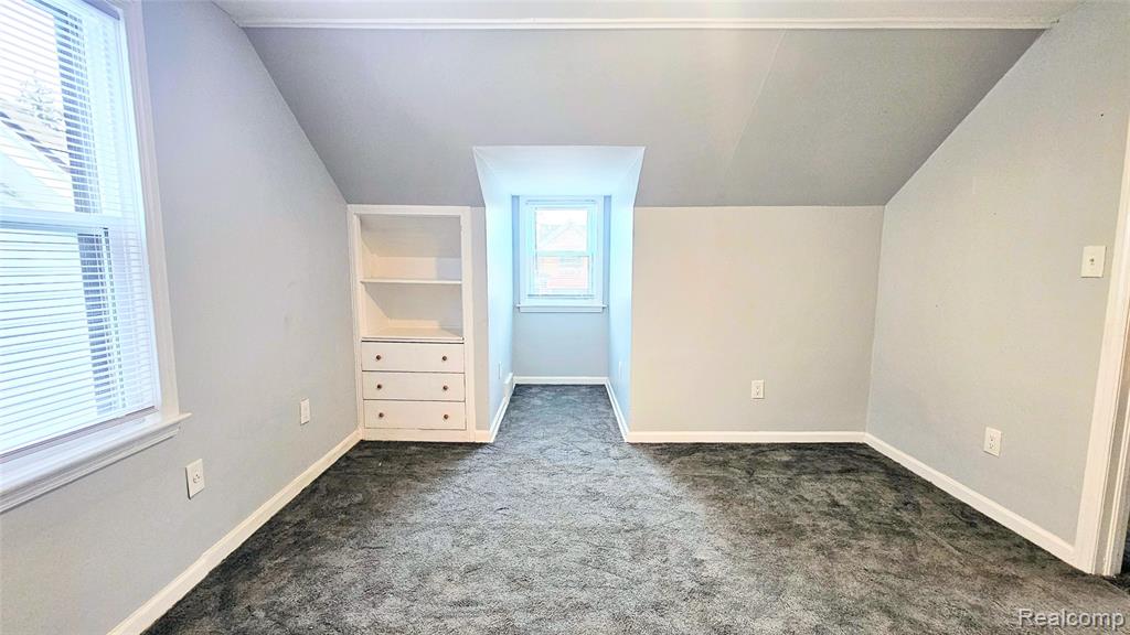 10001 Winthrop Street, Detroit, MI 48227 — Photo 32