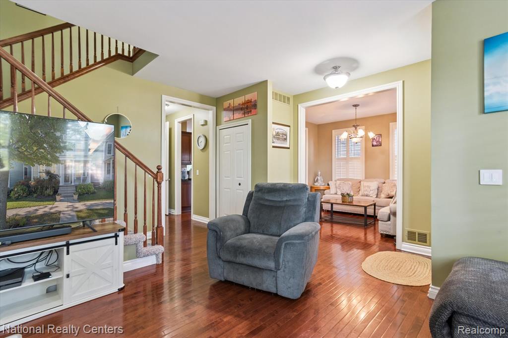 50249 Jefferson Street, Canton, MI 48188 — Photo 10