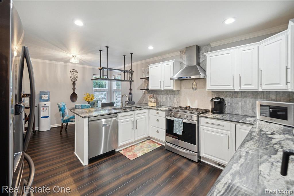 791 Milford Glen Court, Milford, MI 48381 — Photo 14