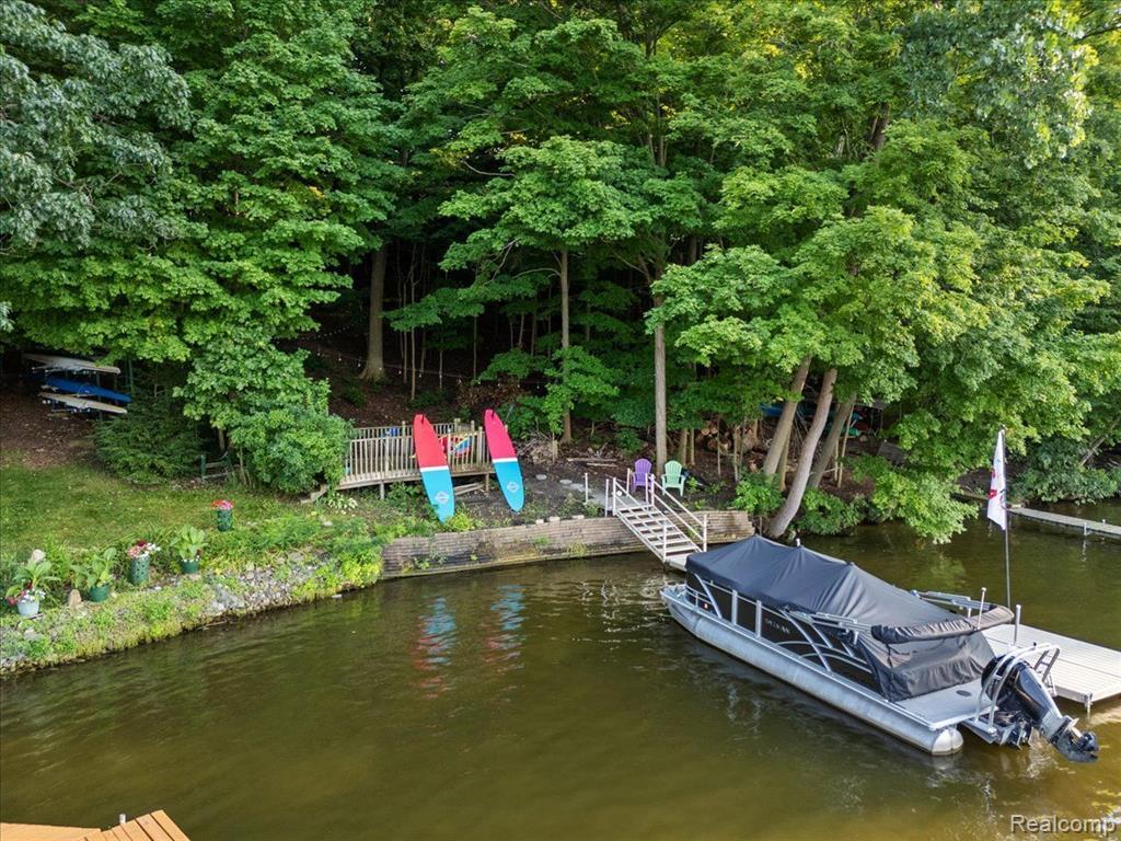 7861 LAKE CREST Drive, Ypsilanti, MI 48197 — Photo 34