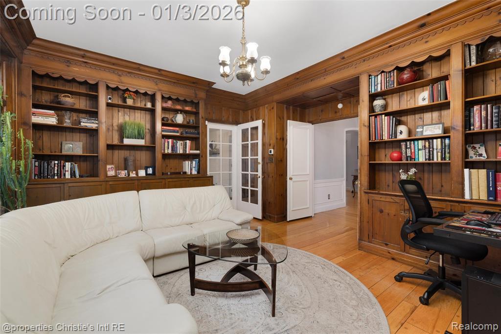 19385 Renfrew Road, Detroit, MI 48221 — Photo 8