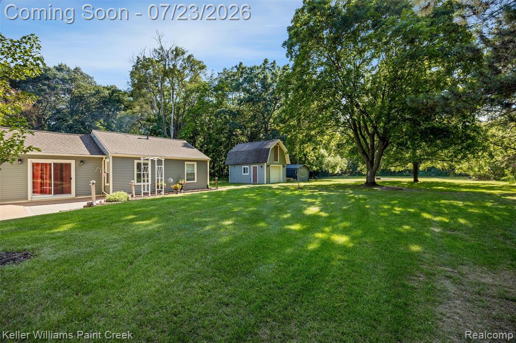 423 East Road, Holly, MI 48442 — Photo 34