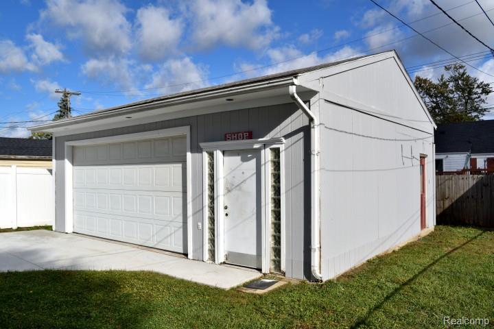 444 Detroit Avenue, Lincoln Park, MI 48146 — Photo 33