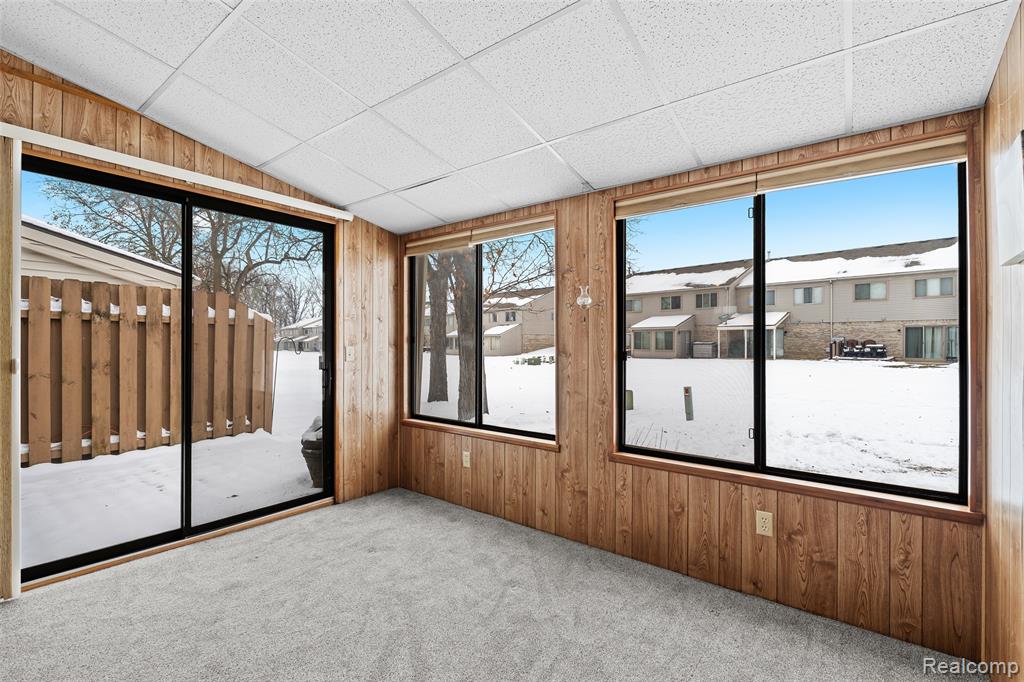 62072 Yorktown - Unit 4, South Lyon, MI 48178 — Photo 16