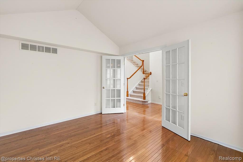 47274 Hunters Park Drive, Plymouth, MI 48170 — Photo 25