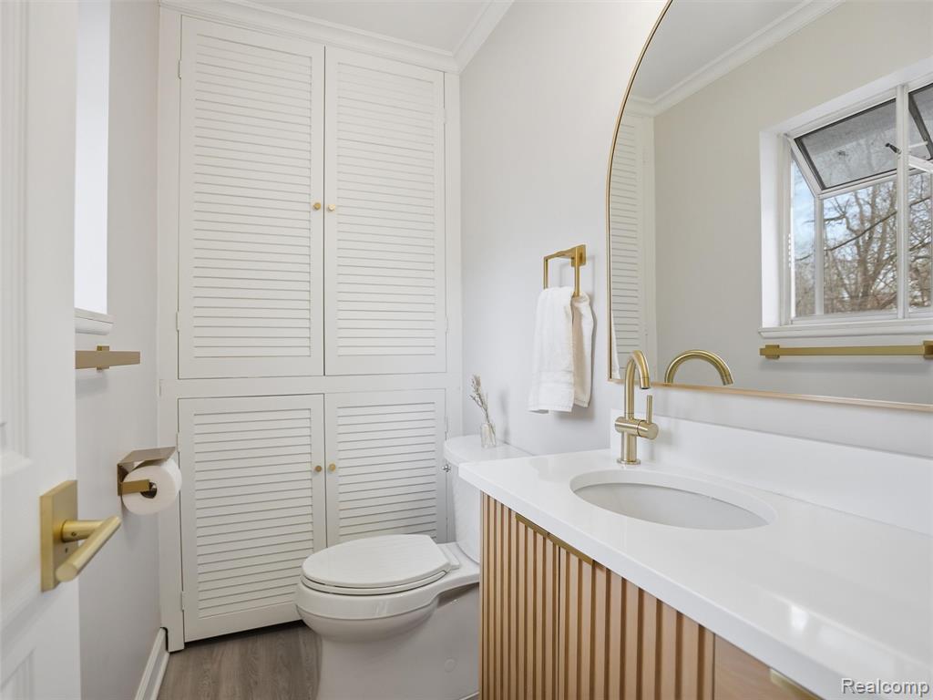 1690 Ledbury Drive, Bloomfield Hills, MI 48304 — Photo 36