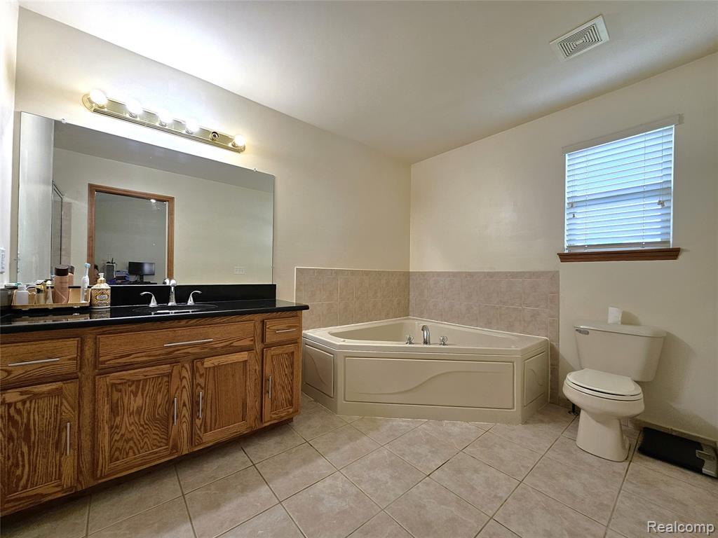 15801 Toulouse, Fraser, MI 48026 — Photo 27
