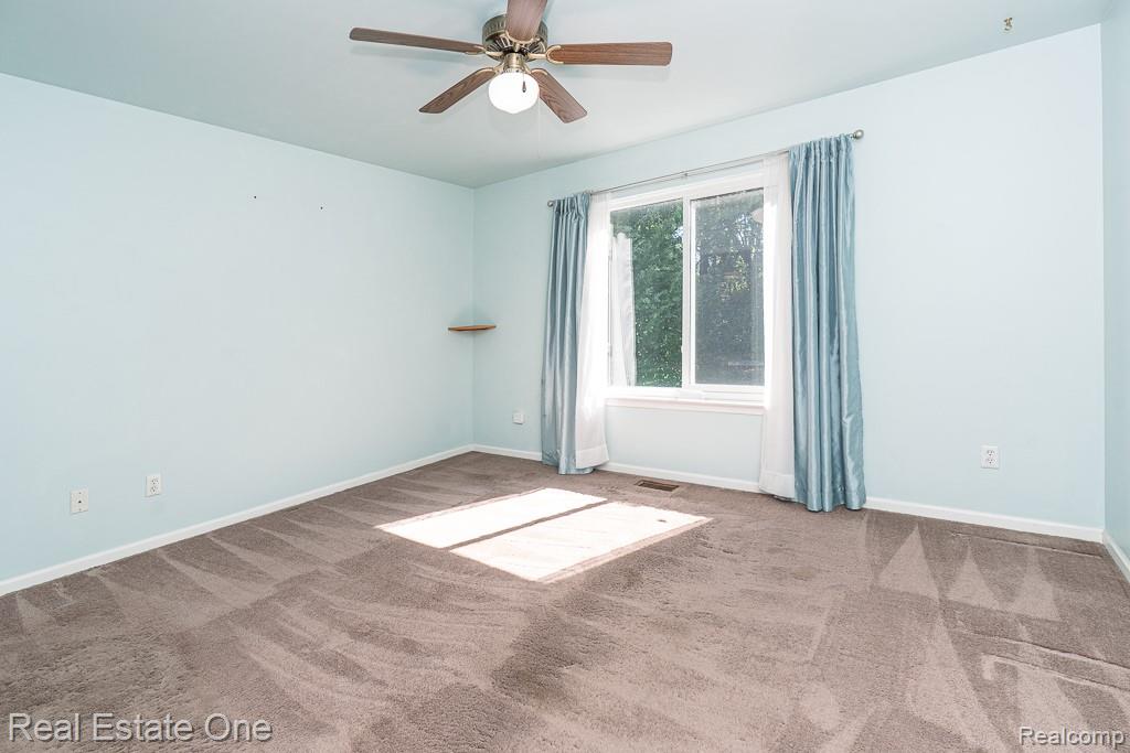 1081 Clearview Drive, Oxford, MI 48371 — Photo 16