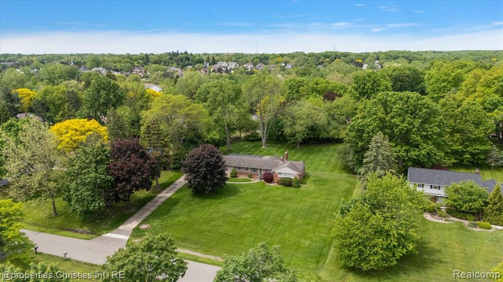 5252 Doherty Drive, West Bloomfield, MI 48323 — Photo 6
