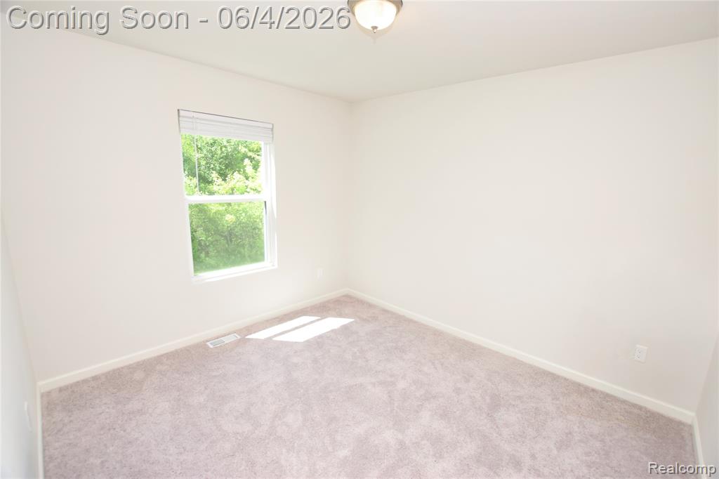 2288 Hunter Lane, Burton, MI 48519 — Photo 9