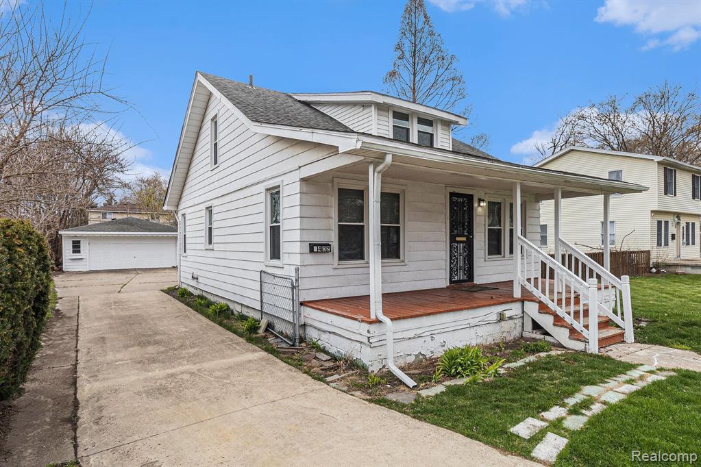 5402 Croissant Street, Dearborn Heights, MI 48125 — Photo 3
