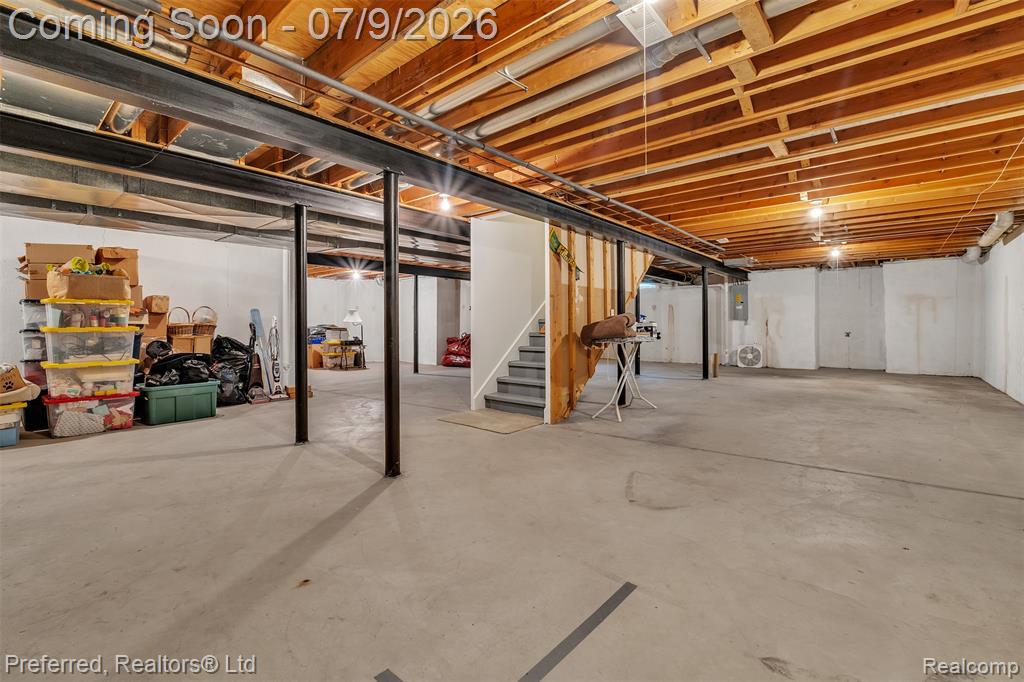 17649 Rolling Woods Circle, Northville, MI 48168 — Photo 58