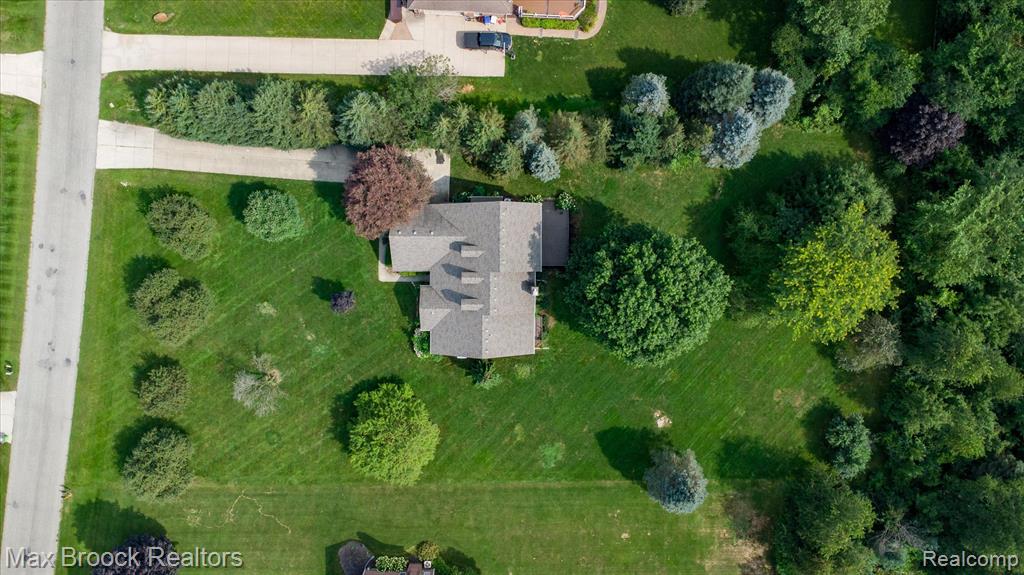 8936 Salem Farms Drive, South Lyon, MI 48178 — Photo 13