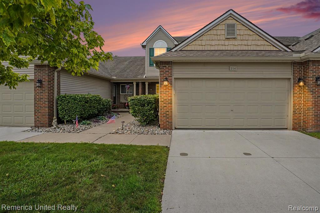 214 Newberry Lane, Howell, MI 48843
