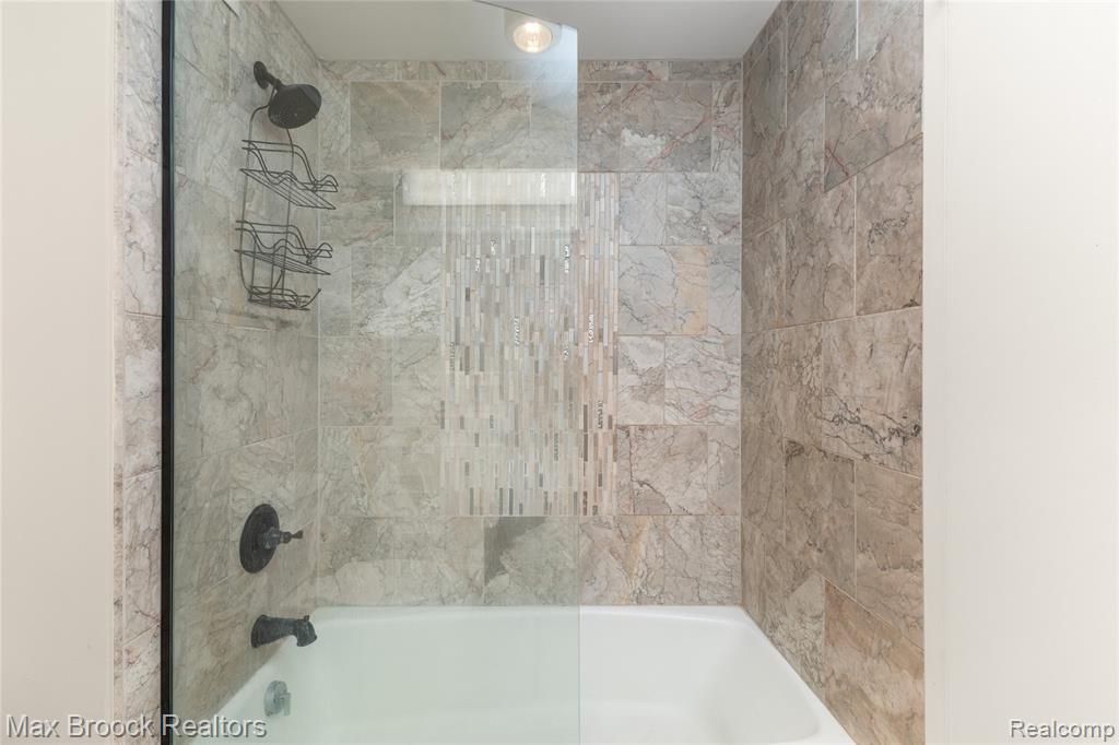 5000 Town Center, 2605, Southfield, MI 48075 — Photo 30