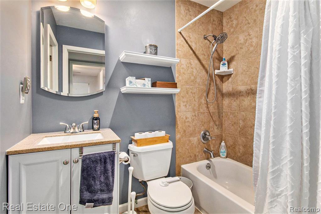 5201 Leland Street, Brighton, MI 48116 — Photo 17
