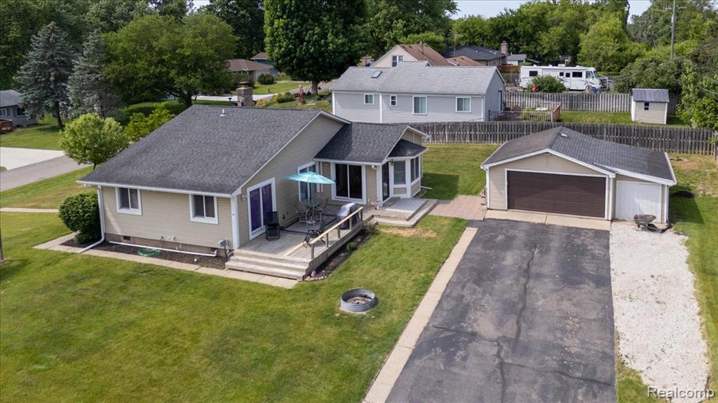 795 Hogarth Avenue, Waterford, MI 48328 — Photo 2
