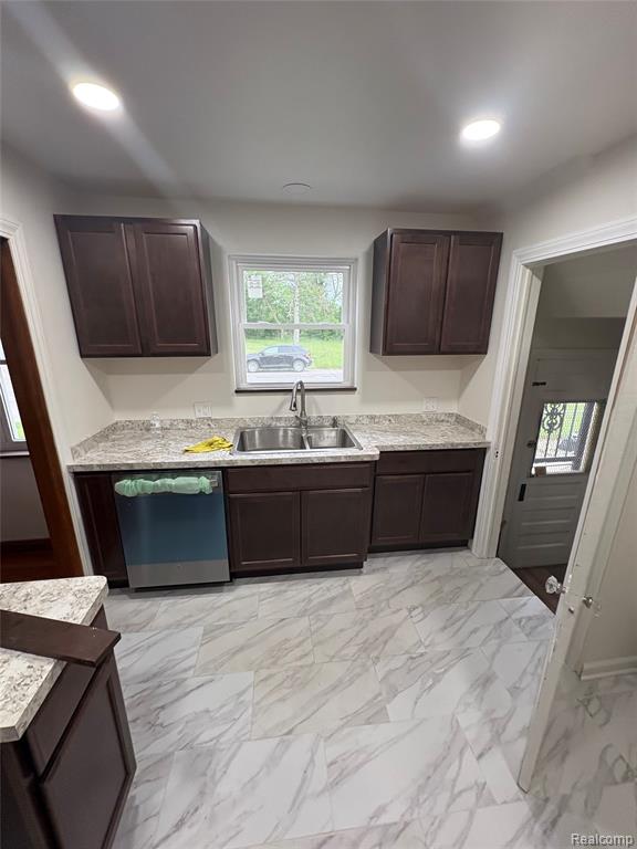 9701 Somerset Avenue, Detroit, MI 48224 — Photo 5