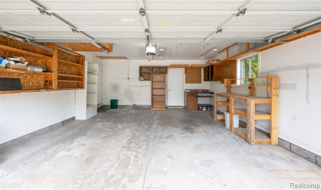 2880 Wareing Drive, Orion, MI — Photo 31