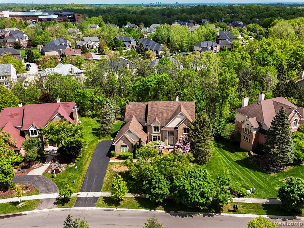 6671 CHELSEA, West Bloomfield, MI — Photo 33