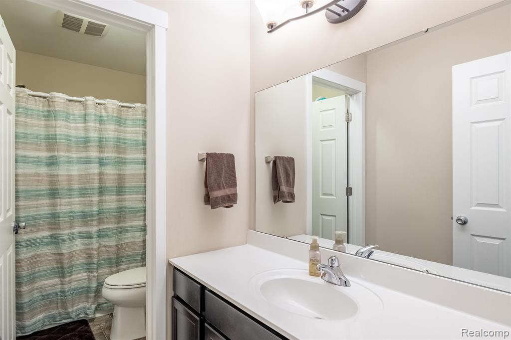 9595 NEUMANN Circle, Ypsilanti, MI 48197 — Photo 31