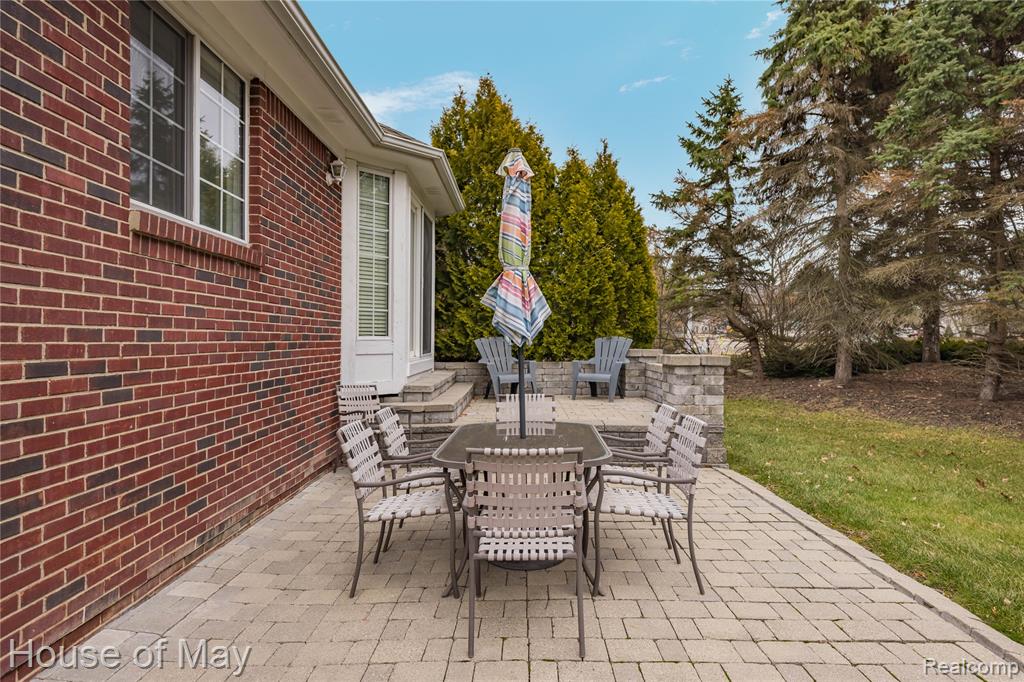 35260 Bradford Drive, New Baltimore, MI 48047 — Photo 33