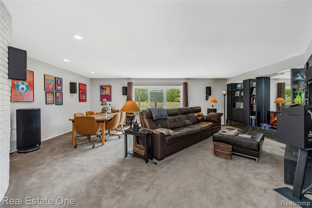4261 Lakeridge Court, Bloomfield Hills, MI 48302 — Photo 52