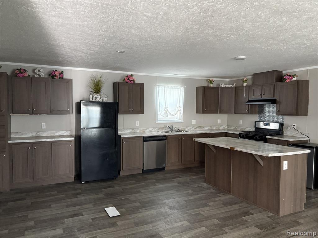 4229 Hillary Creek, Burton, MI 48519 — Photo 4