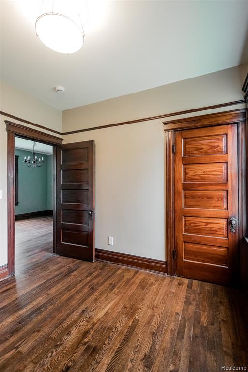 2431 PARKER Street, Detroit, MI 48214 — Photo 6