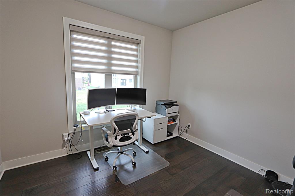 4966 Park Manor Drive, Troy, MI 48098 — Photo 31