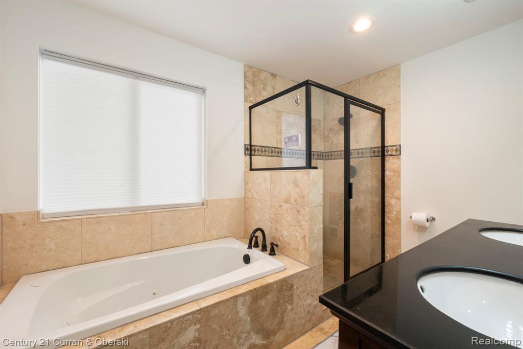 21412 Holmbury Road, Northville, MI 48167 — Photo 37