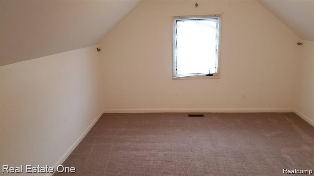 4978 Somerton Drive, Troy, MI 48085 — Photo 16