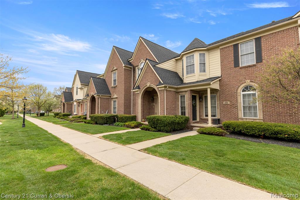45599 Graystone Ln, Canton, MI 48187 — Photo 2
