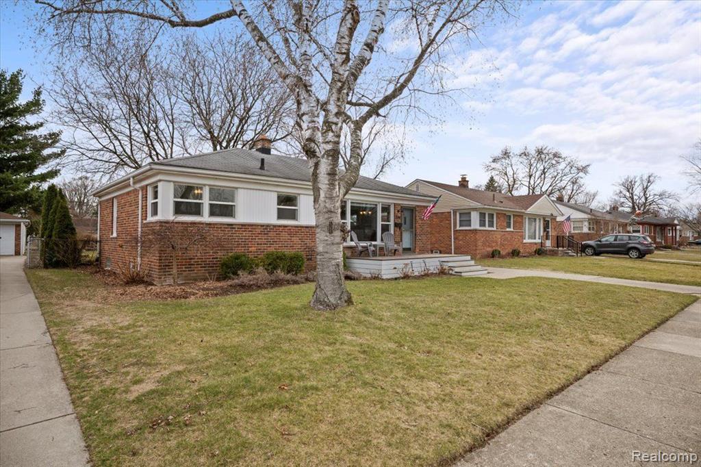524 E LA SALLE Avenue, Royal Oak, MI 48073 — Photo 2