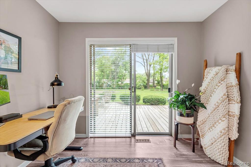 8848 Caroline Street, Taylor, MI 48180 — Photo 16
