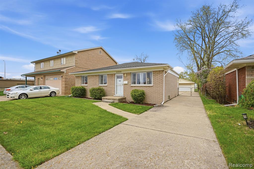21525 Downing Street, Saint Clair Shores, MI 48080 — Photo 3