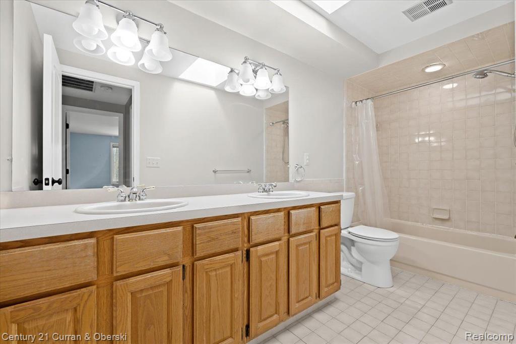 47033 ELMSMERE Drive, Northville, MI 48167 — Photo 21