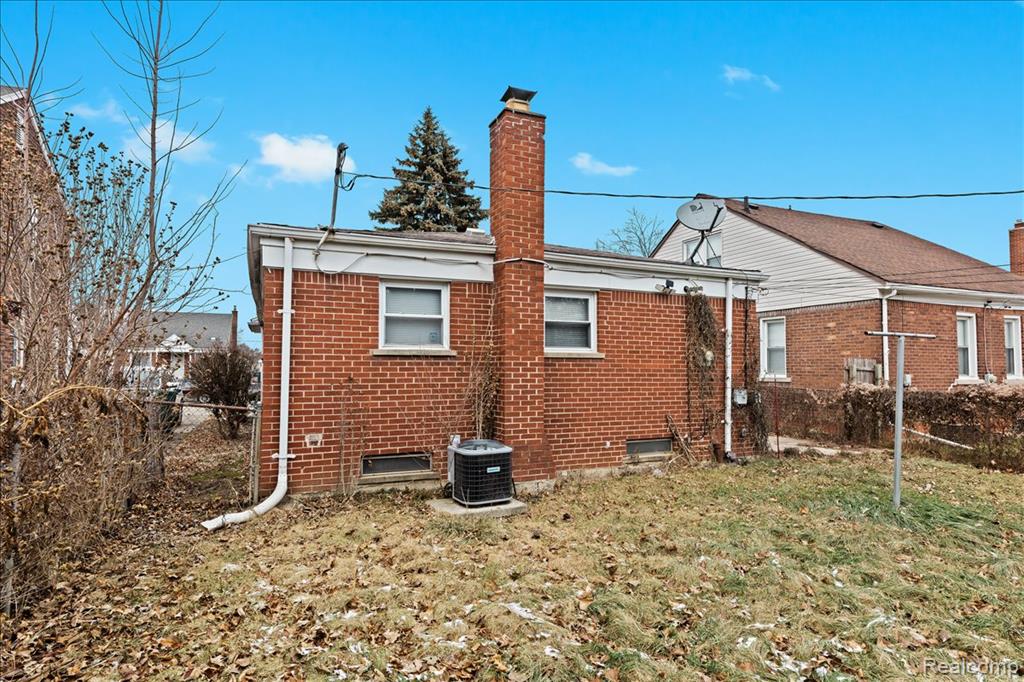 673 Winchester Avenue, Lincoln Park, MI 48146 — Photo 7