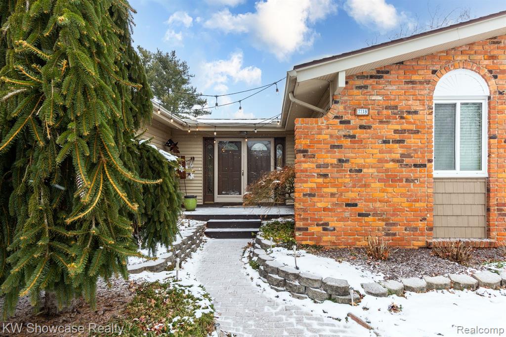 7339 ELLINGROVE Drive, White Lake, MI 48383 — Photo 6
