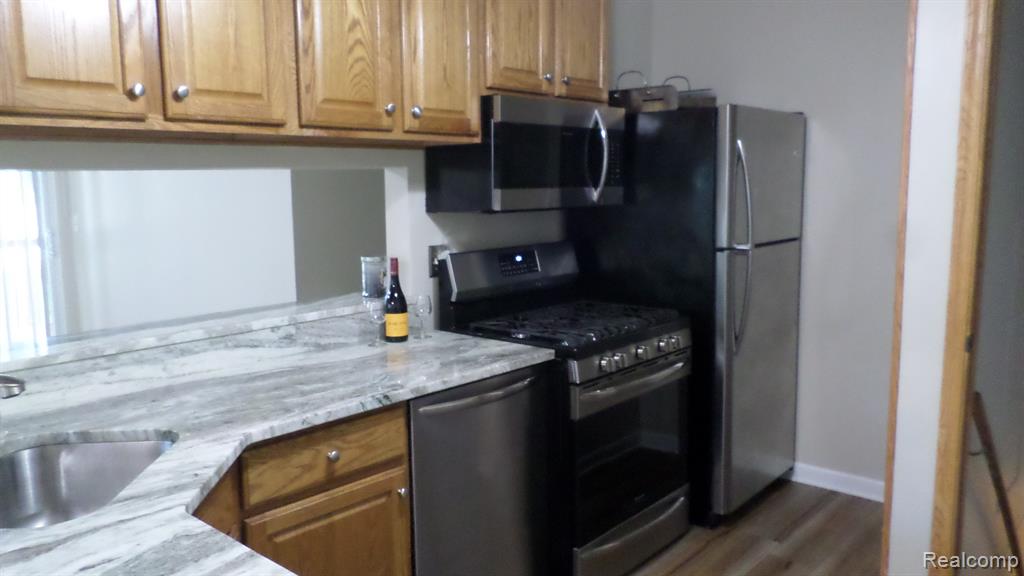 33612 Bayview Drive, New Baltimore, MI 48047 — Photo 23