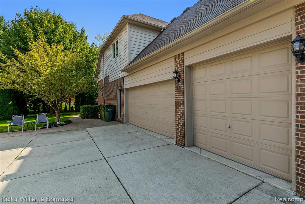 55328 BELMONT Drive, Shelby Twp, MI 48315 — Photo 61
