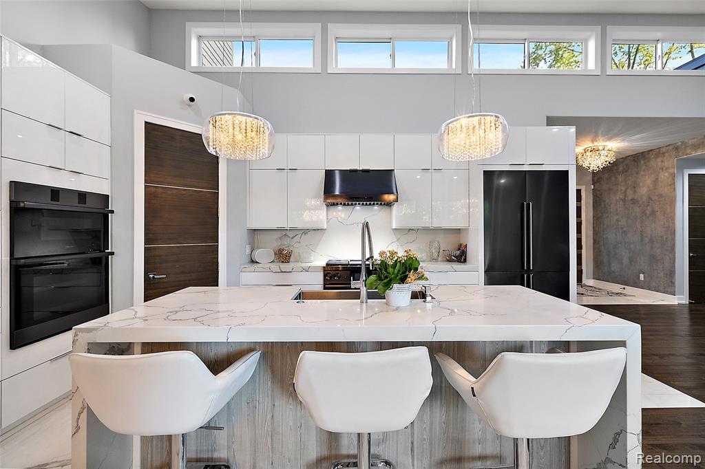16281 Buckingham Avenue, Beverly Hills, MI 48009 — Photo 12