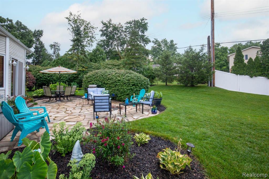 914 E LIBERTY Street, Milford, MI 48381 — Photo 13