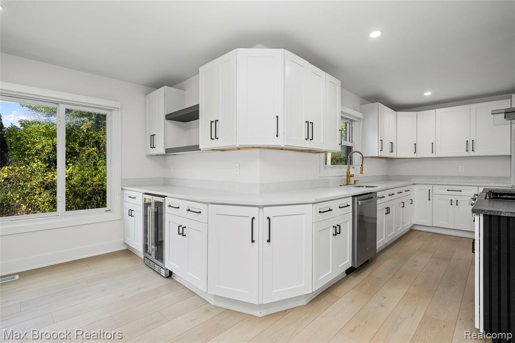 4800 Faircourt Drive, West Bloomfield, MI — Photo 19