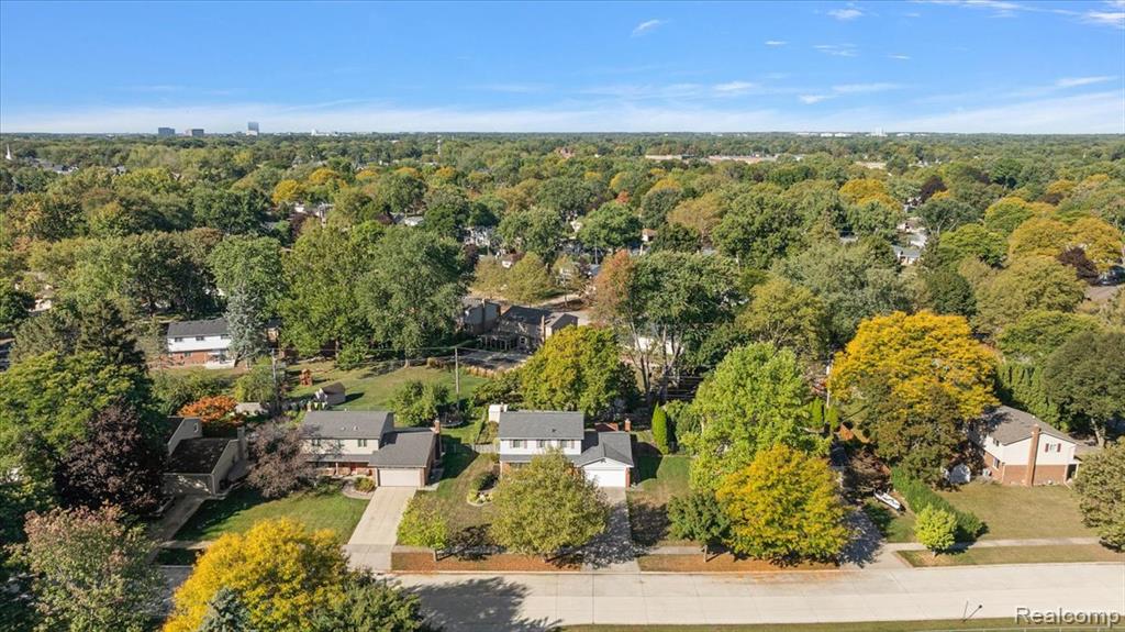 4147 Greensboro Drive, Troy, MI 48085 — Photo 55